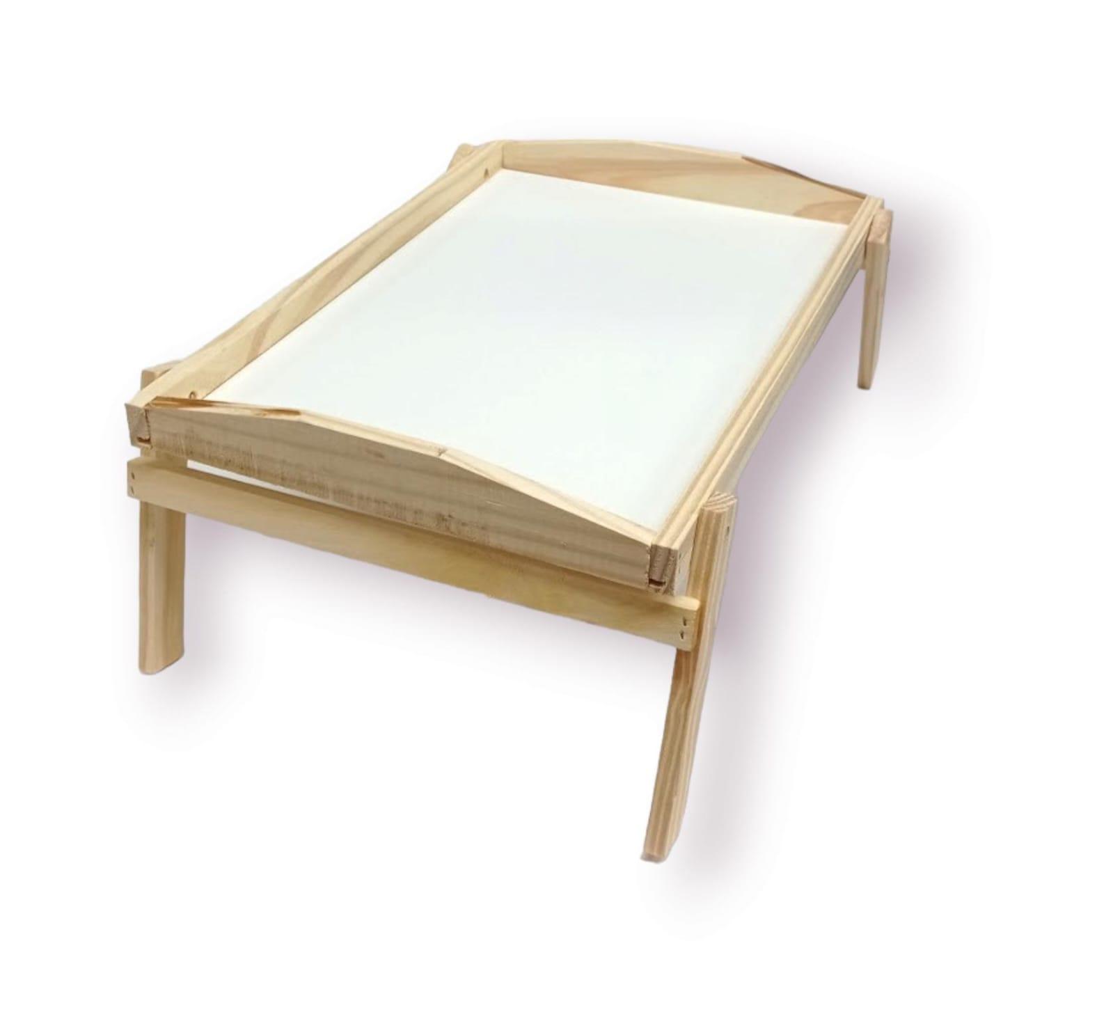 BANDEJA CON PATAS FONDO BLANCO MADERA 43CM