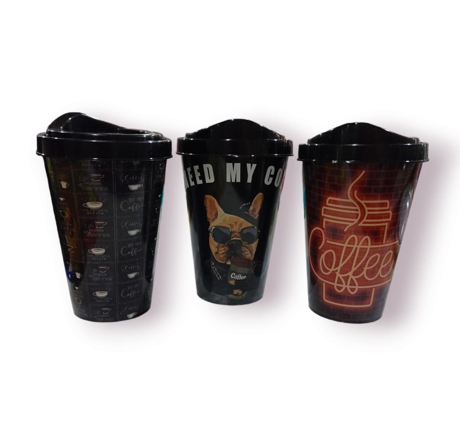 VASO PLASTICO ESTAMPADO CON TAPA Y PICO 400CC