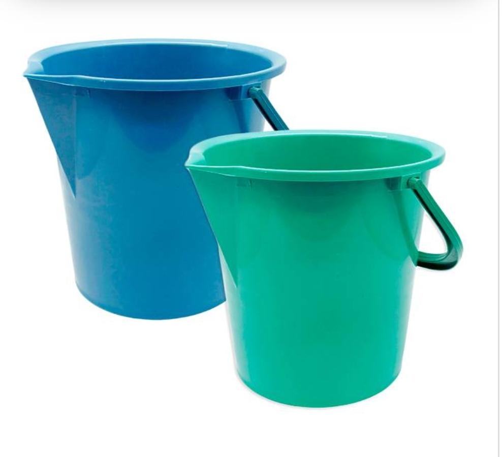 BALDE PLASTICO 14LTS CON MANIJA